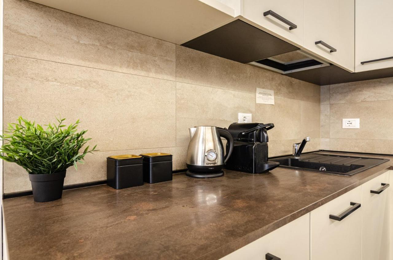 Goito Luxury Apartment, In The Historical Center 볼로냐 외부 사진